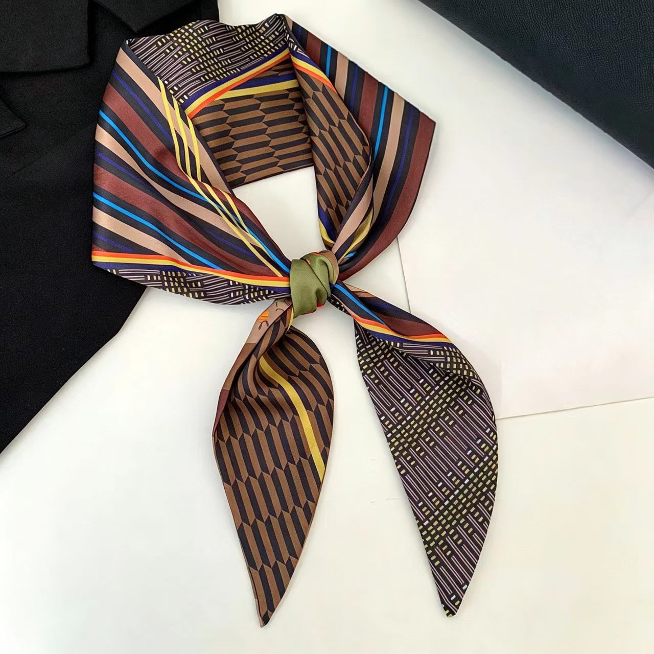 Luxury Print Long Hair Ribbon  - đánh giá và giá Ascot Neck Scarf